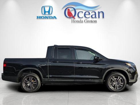 Used 2019 Honda Ridgeline Sport image 2