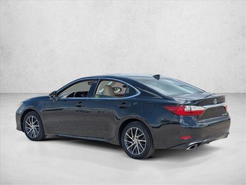 Used 2018 Lexus ES 350 w/ Luxury Package w/Wood Trim FWD image 7