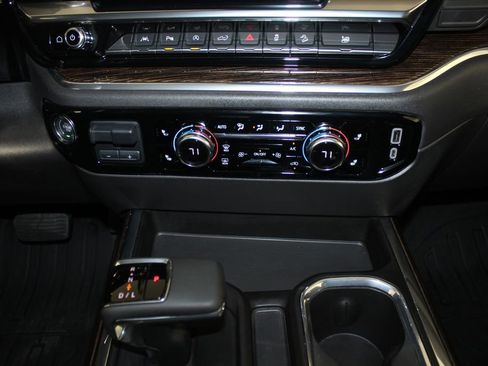 Used 2024 GMC Sierra 1500 Elevation w/ Elevation Premium Package image 15