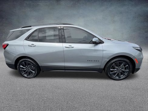 Used 2024 Chevrolet Equinox RS FWD image 8