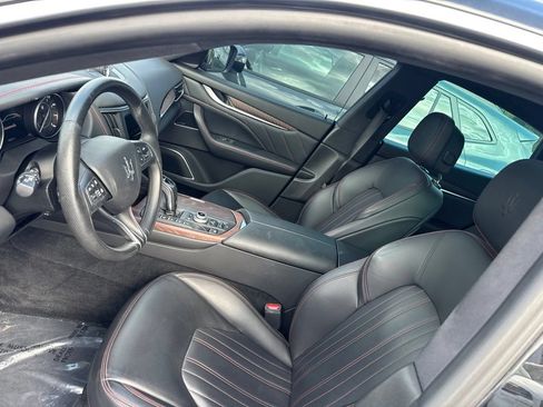 Used 2022 Maserati Levante Modena AWD/4WD image 5