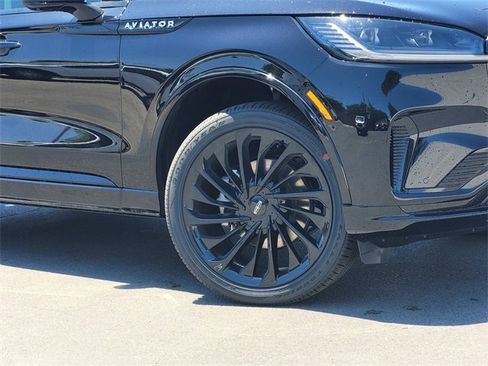 New 2025 Lincoln Aviator Reserve w/ Equipment Group 201A image 2