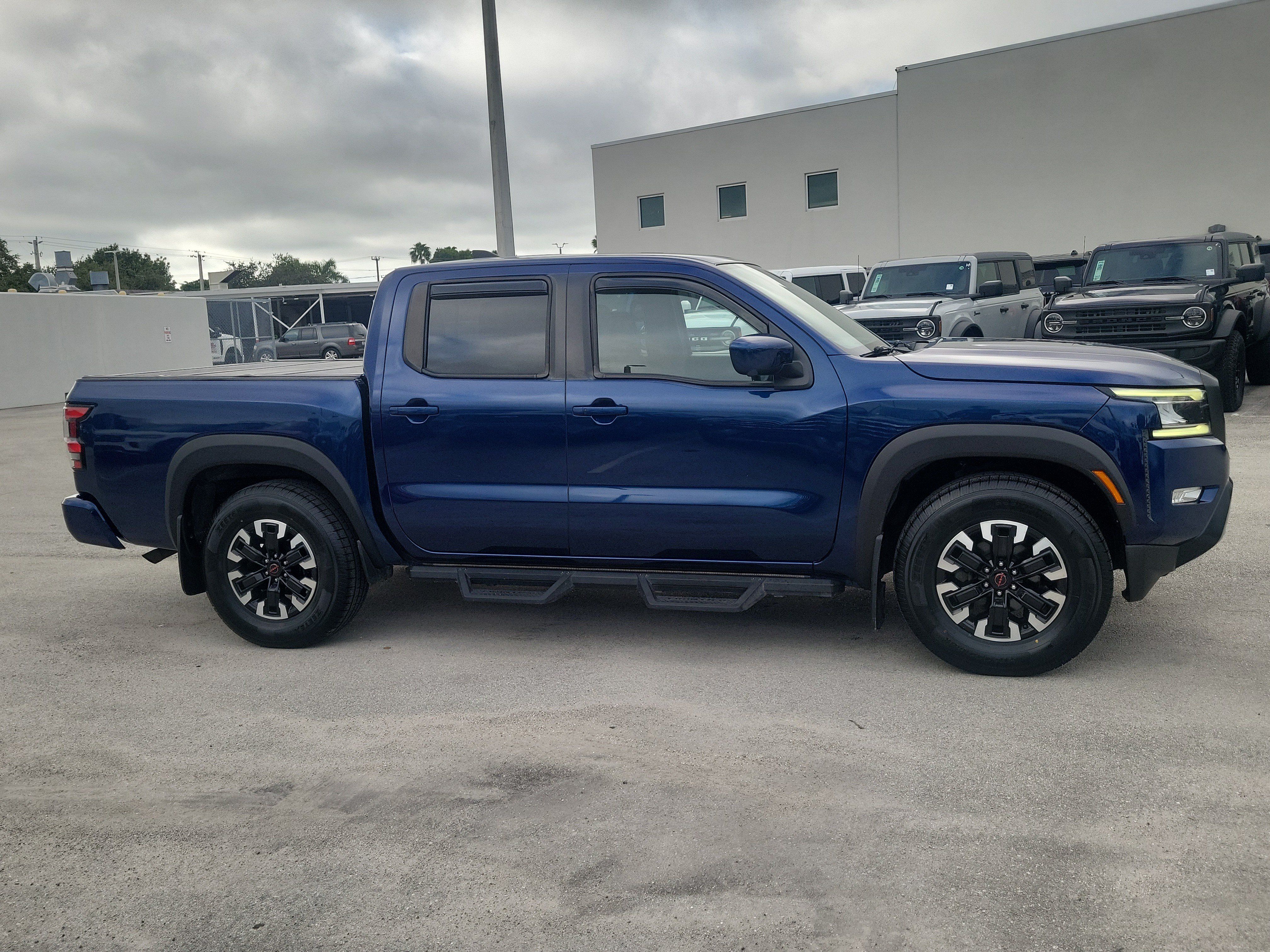 Used 2022 Nissan Frontier Pro-X RWD image 4