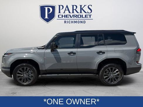 Used 2024 Lexus GX 550 w/ Cold Area Package AWD/4WD image 5