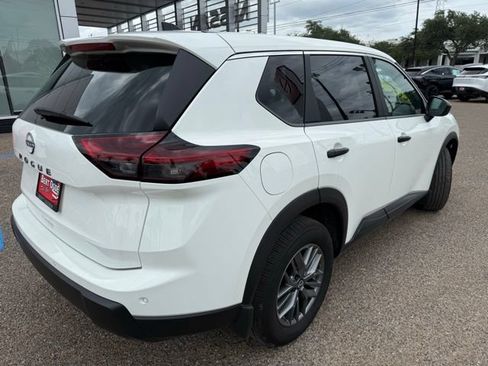 Used 2026 Nissan Rogue S FWD image 7