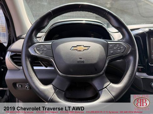 Used 2019 Chevrolet Traverse LT AWD/4WD image 39