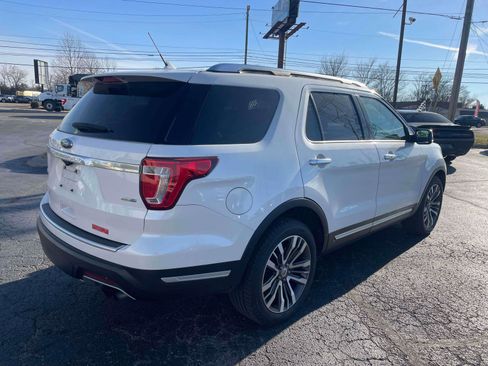 Used 2018 Ford Explorer Platinum image 4