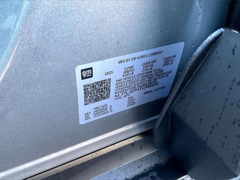 New 2026 Chevrolet Trax RS w/ Sunroof Package image 9