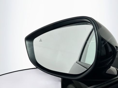 Used 2025 MAZDA CX-50 AWD 2.5 Hybrid w/ Premium Pkg image 16