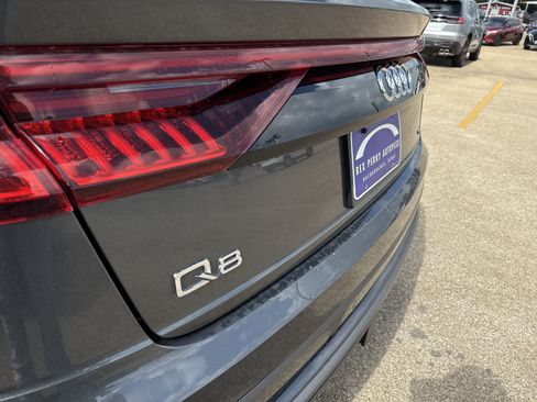 Used 2021 Audi Q8 Prestige image 21