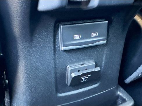 Used 2024 Jeep Wrangler Unlimited Sahara AWD/4WD image 26