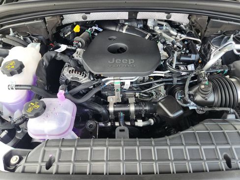 New 2026 Jeep Grand Cherokee Altitude RWD image 20