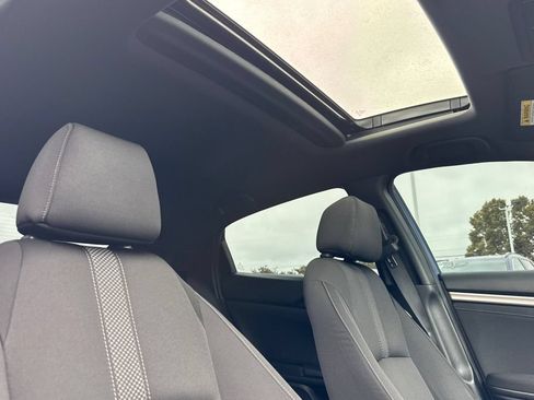 Certified 2020 Honda Civic EX image 19
