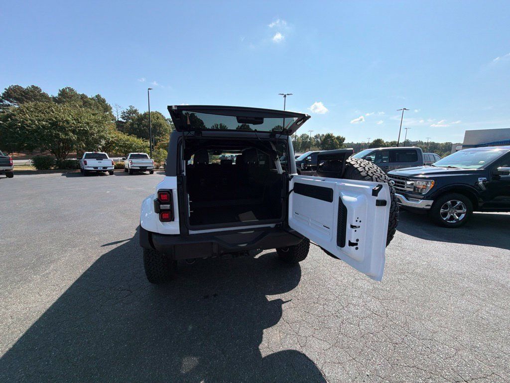 Used 2025 Ford Bronco Raptor AWD/4WD image 29