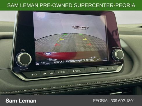 Used 2024 Nissan Rogue SV w/ SV Premium Package image 13