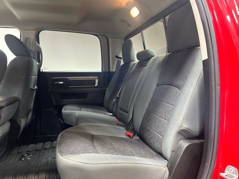 Certified 2019 RAM 1500 Big Horn AWD/4WD image 16