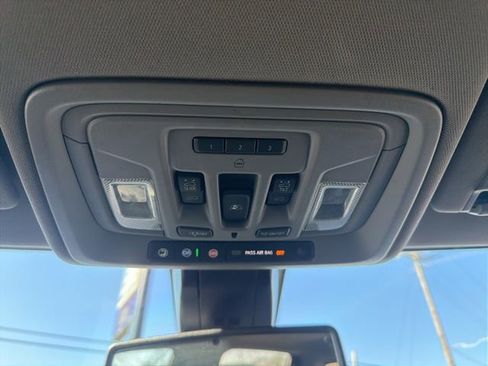 Used 2022 GMC Sierra 2500 Denali image 27