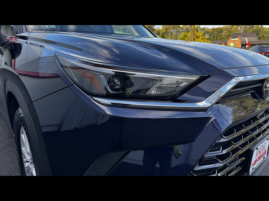 Certified 2024 Toyota Grand Highlander AWD image 12