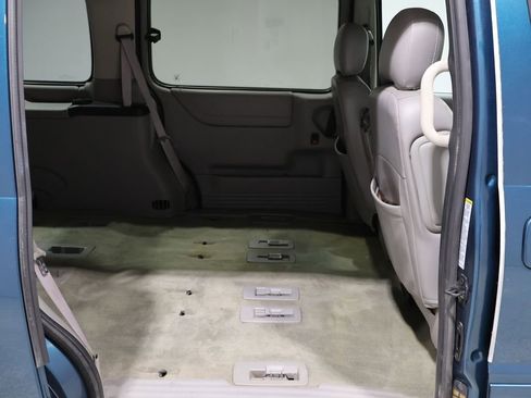 Used 2002 Oldsmobile Silhouette GLS w/ Towing Pkg image 21