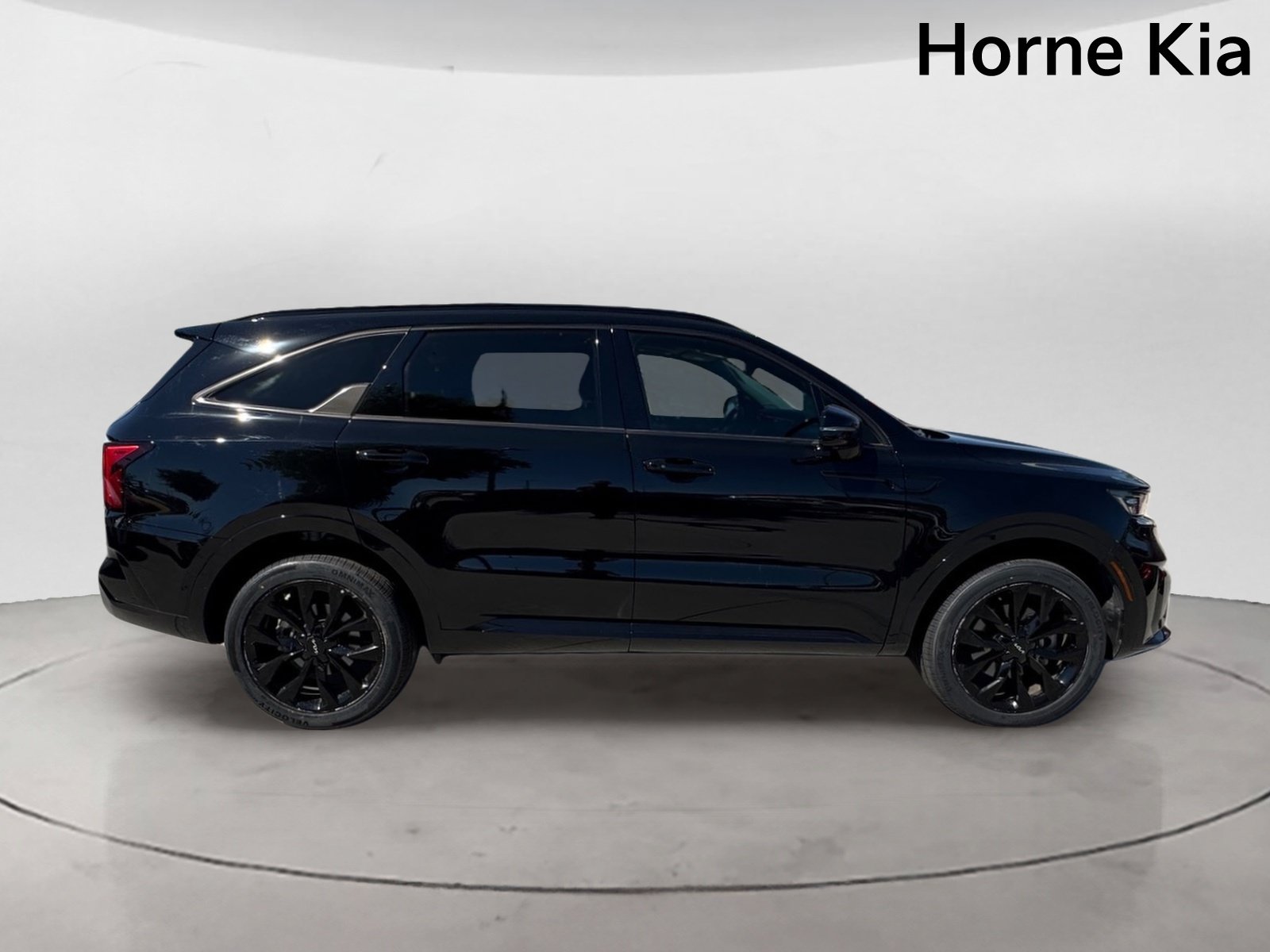 Certified 2023 Kia Sorento SX AWD/4WD image 3