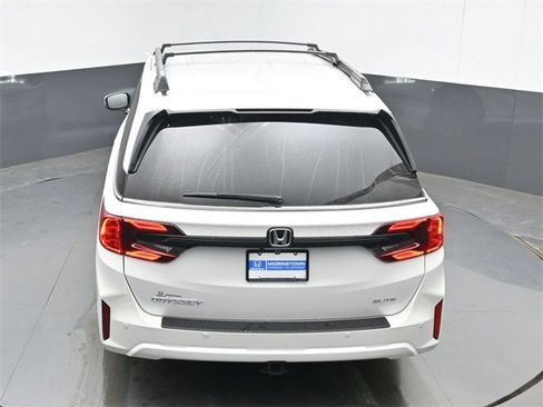 Used 2025 Honda Odyssey Elite image 42