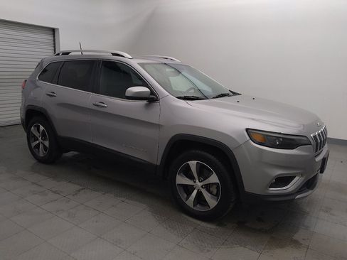Used 2020 Jeep Cherokee Limited image 11