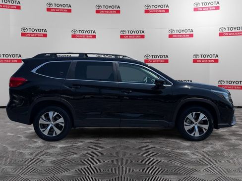 Used 2025 Subaru Ascent Premium AWD/4WD image 4