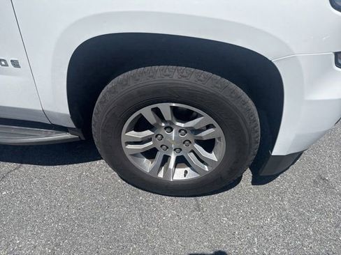 Used 2018 Chevrolet Tahoe LT AWD/4WD image 2