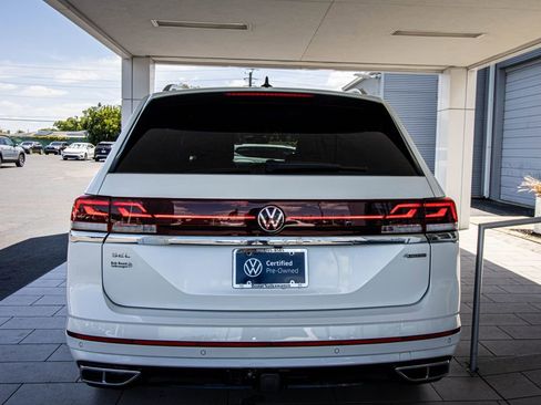 Used 2025 Volkswagen Atlas SEL Premium R-Line image 19