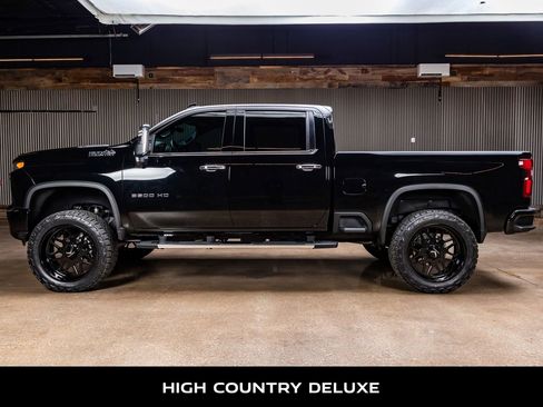 Used 2023 Chevrolet Silverado 3500 High Country w/ Z71 Off-Road Package image 6