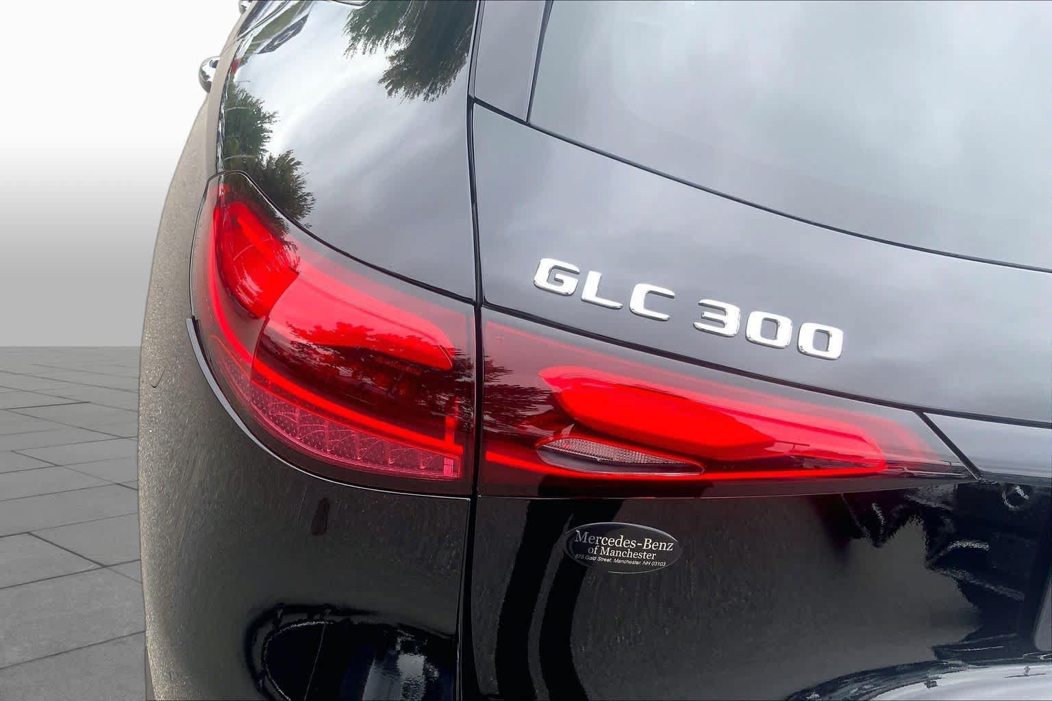 Certified 2025 Mercedes-Benz GLC 300 4MATIC image 27