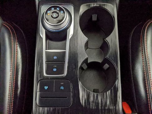 Certified 2024 Ford Escape ST-Line image 9