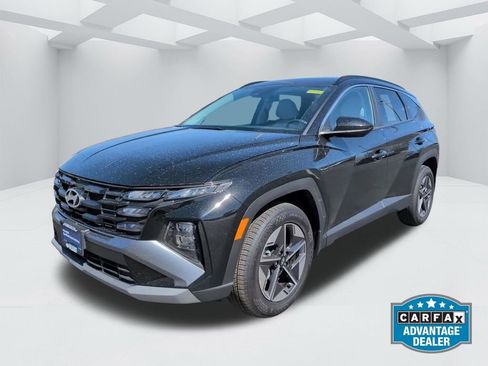 Certified 2025 Hyundai Tucson SEL AWD/4WD image 9