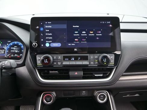 Used 2025 Toyota Grand Highlander FWD image 6