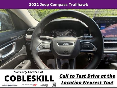 Used 2022 Jeep Compass Trailhawk w/ Trailhawk Convenience Group AWD/4WD image 19