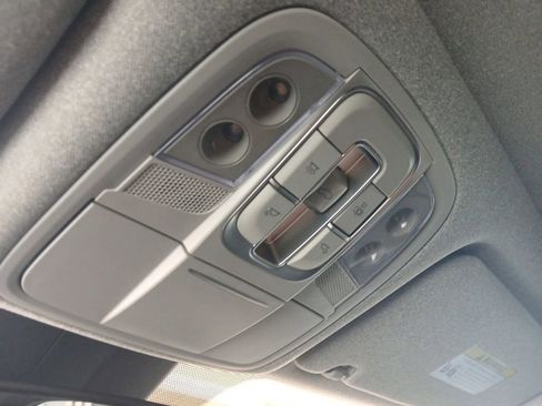 Used 2020 Hyundai Santa Fe Limited w/ Cargo Package image 22