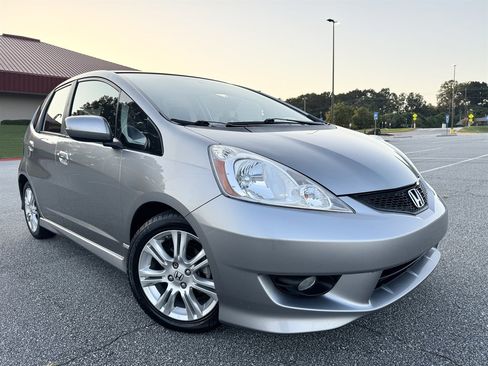Used 2009 Honda Fit Sport image 2