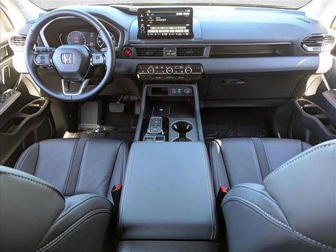 Certified 2025 Honda Pilot EX-L image 17