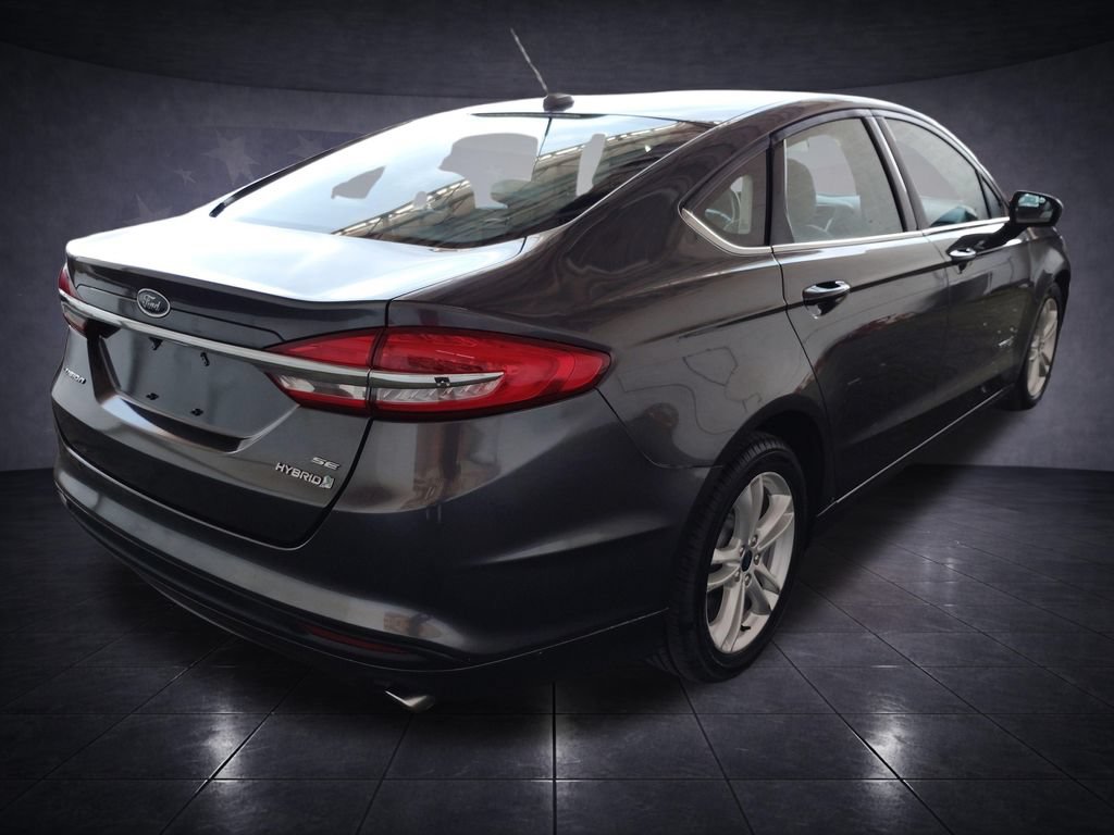 Used 2019 Ford Fusion SE FWD image 5