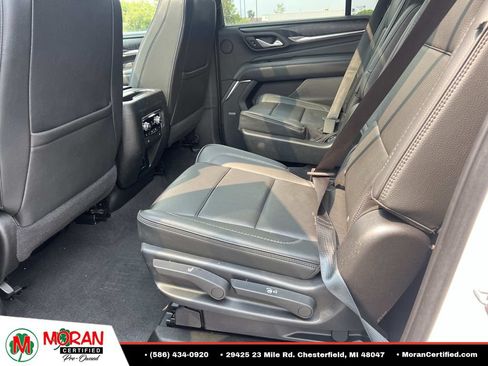 Used 2022 GMC Yukon XL Denali w/ Denali Premium Package AWD/4WD image 13