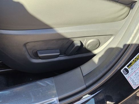 New 2025 MAZDA CX-30 AWD 2.5 S w/ Preferred Package image 34