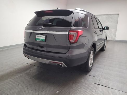 Used 2016 Ford Explorer XLT FWD image 7