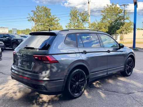 Used 2022 Volkswagen Tiguan SE R-Line AWD/4WD image 6