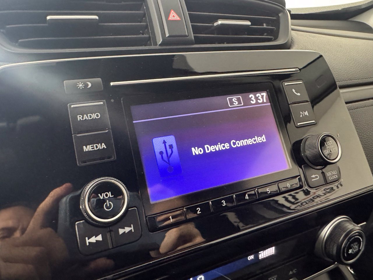 Used 2021 Honda CR-V LX image 16
