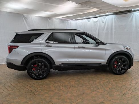 Certified 2022 Ford Explorer ST w/ Equipment Group 401A AWD/4WD image 8