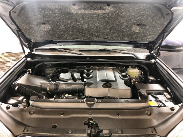 Used 2020 Toyota 4Runner Limited AWD/4WD image 15