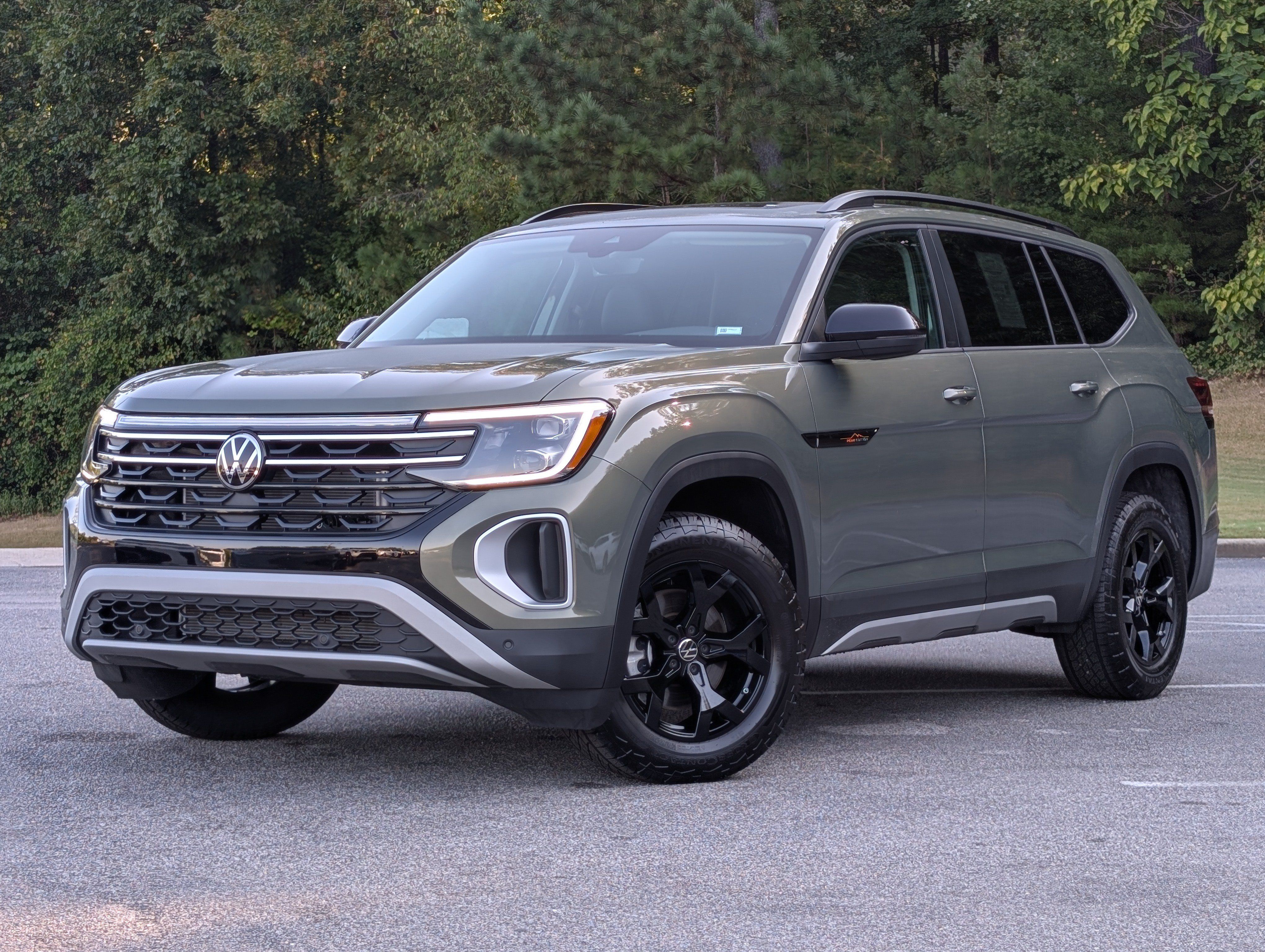 Used 2026 Volkswagen Atlas Peak Edition AWD/4WD image 4