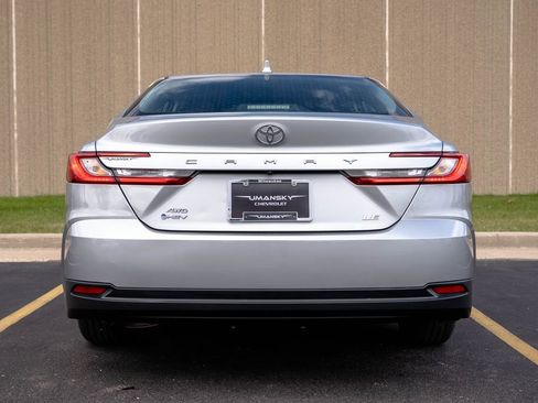 Used 2025 Toyota Camry LE image 8