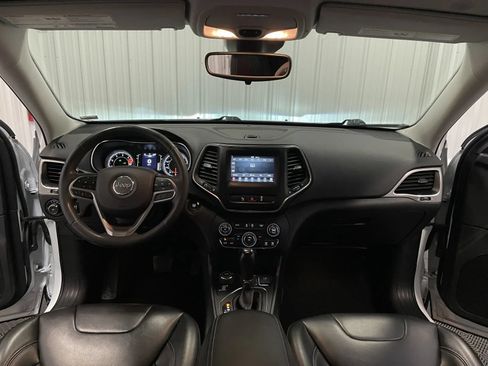 Used 2021 Jeep Cherokee Latitude Plus AWD/4WD image 29