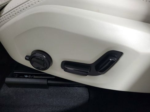 New 2026 Volvo XC60 B5 Ultra w/ Protection Package Premier image 21